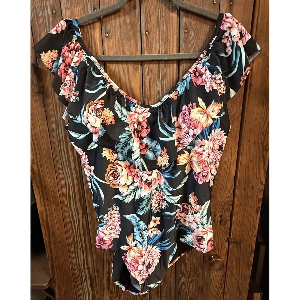 Raisins Curve Plus One Piece Swimsuit Women 18W Kaiulani Floral Ruffle NWT
